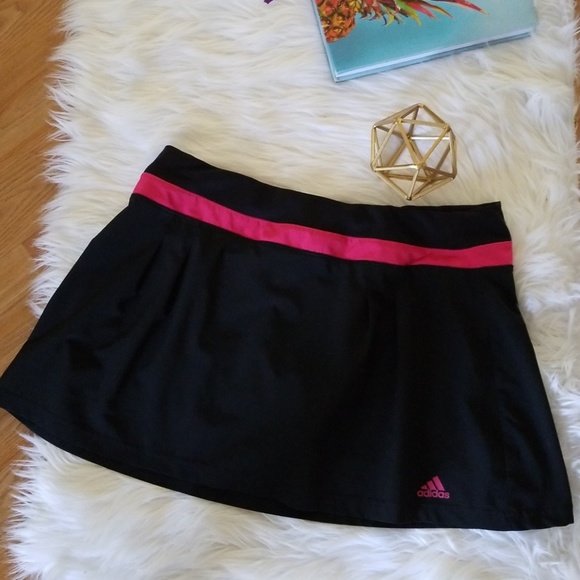 Adidas skort - Picture 2 of 8